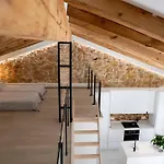 아파트 Ca La Iaia En Con Terraza Y Encanto Mediterraneo By Family Homes 데니아