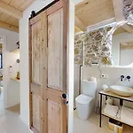 Ca La Iaia En Con Terraza Y Encanto Mediterraneo By Family Homes * 데니아