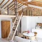 Ca La Iaia En Con Terraza Y Encanto Mediterraneo By Family Homes *