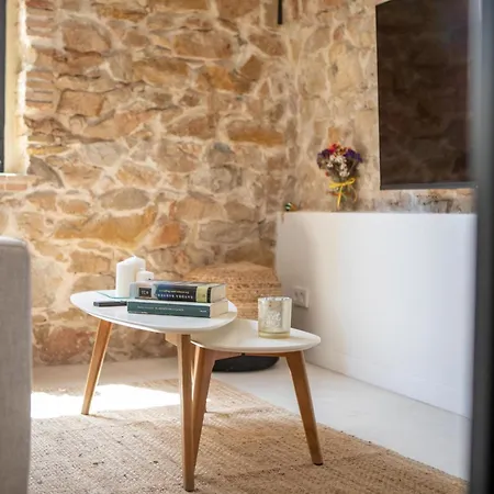 Ca La Iaia En Con Terraza Y Encanto Mediterraneo By Family Homes * Дения